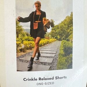 Pokoloko Crinkle Relaxed Black Shorts